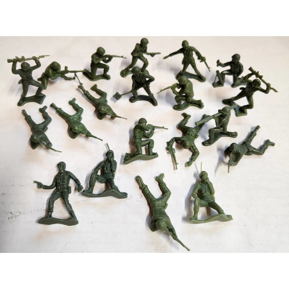1950s Lido Plastic‎ Green Army Men 3 Inch Lot of 20 Figures Soldiers WWII Toy